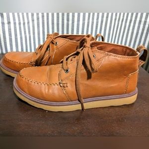 Toms Chukka boots size 5 brown